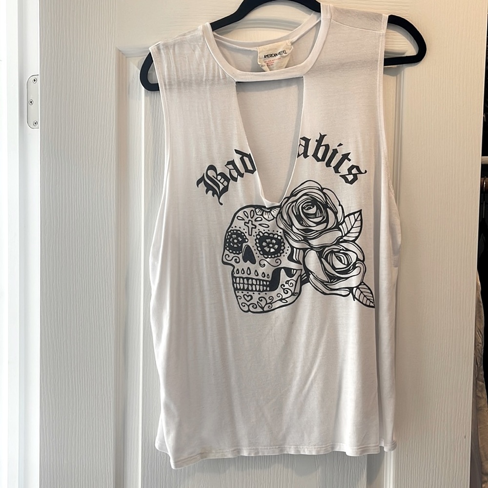 Choker vneck muscle tank
